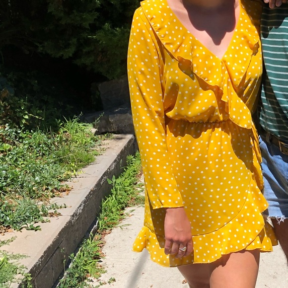 Yellow polka dot dress - Picture 3 of 3